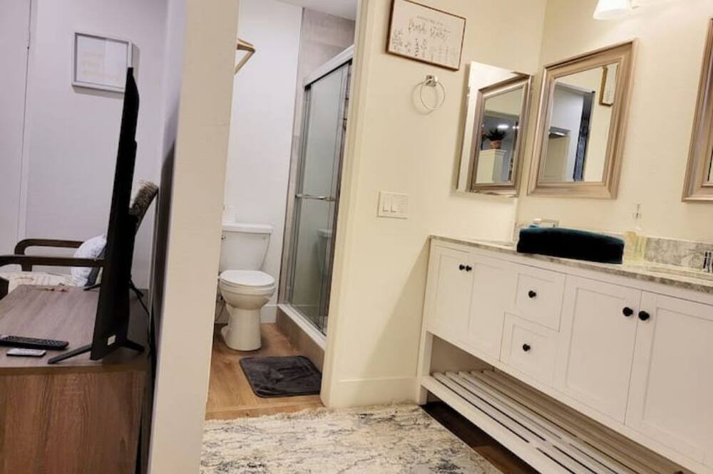Photo of Bathroom in Buena Park