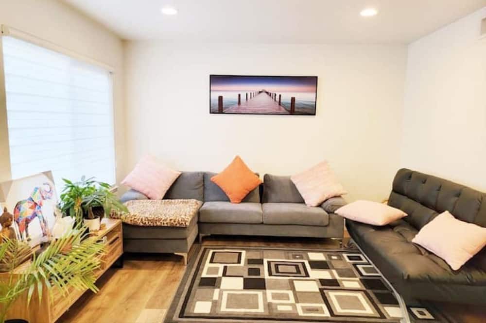 Photo of Livingroom in Buena Park