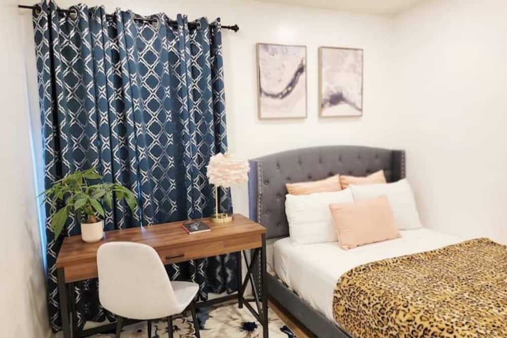 Photo of Bedroom in Buena Park