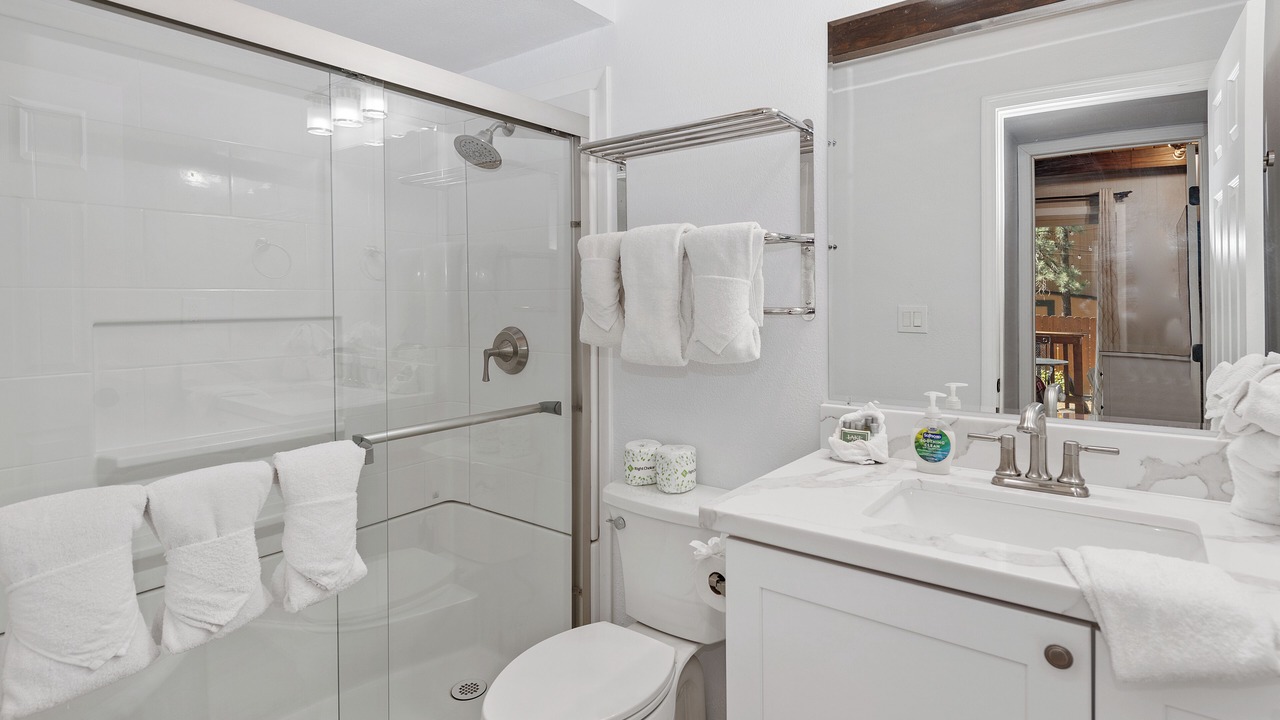 Photo of Bathroom in Woodlands