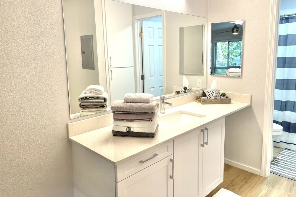 Photo of Bathroom in Marina del Rey