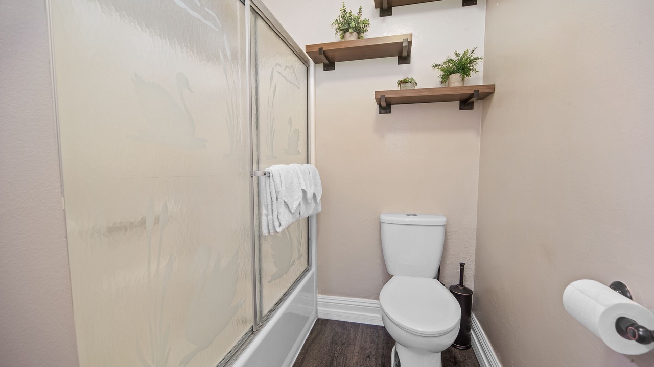 Photo of Bathroom in Woodlands