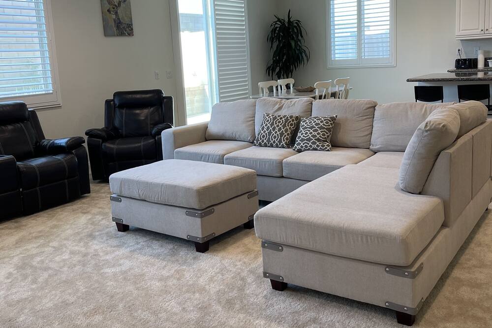 Photo of Livingroom in Jurupa Valley