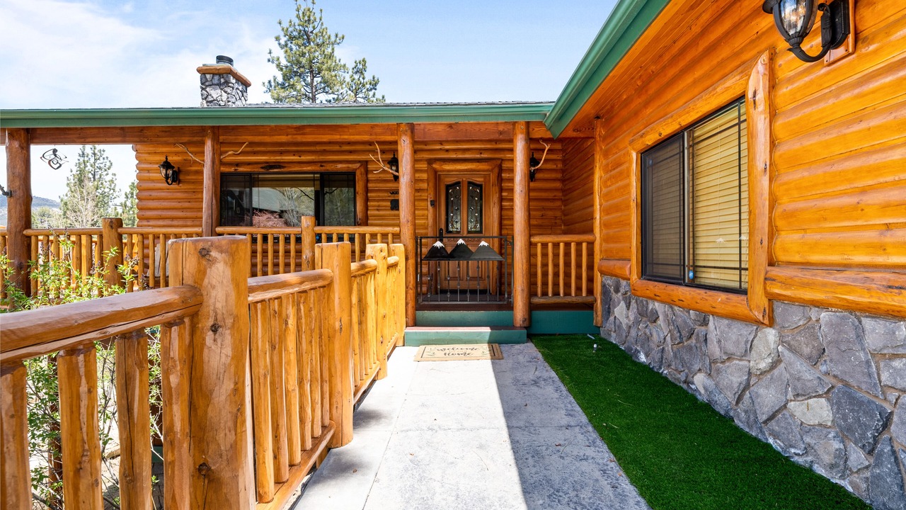 Photo of Outdoor in Castle Glen Estates