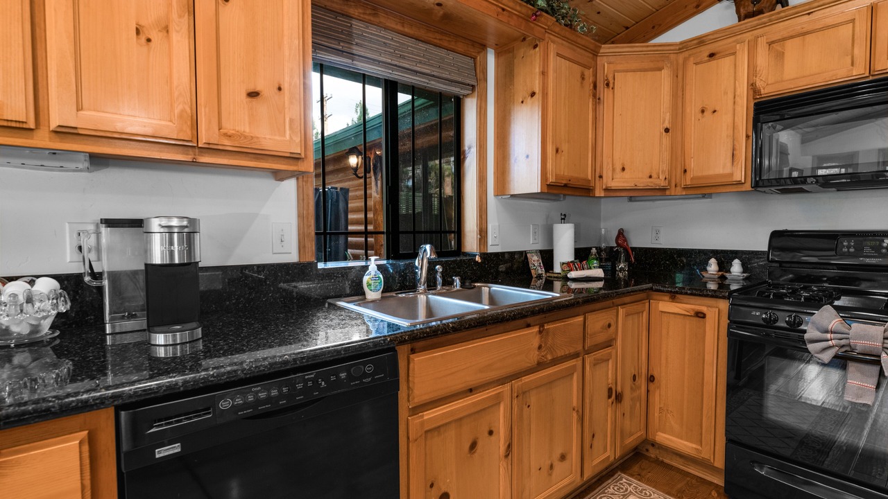 Photo of Kitchen in Castle Glen Estates