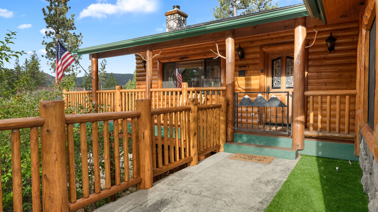 Photo of Outdoor in Castle Glen Estates