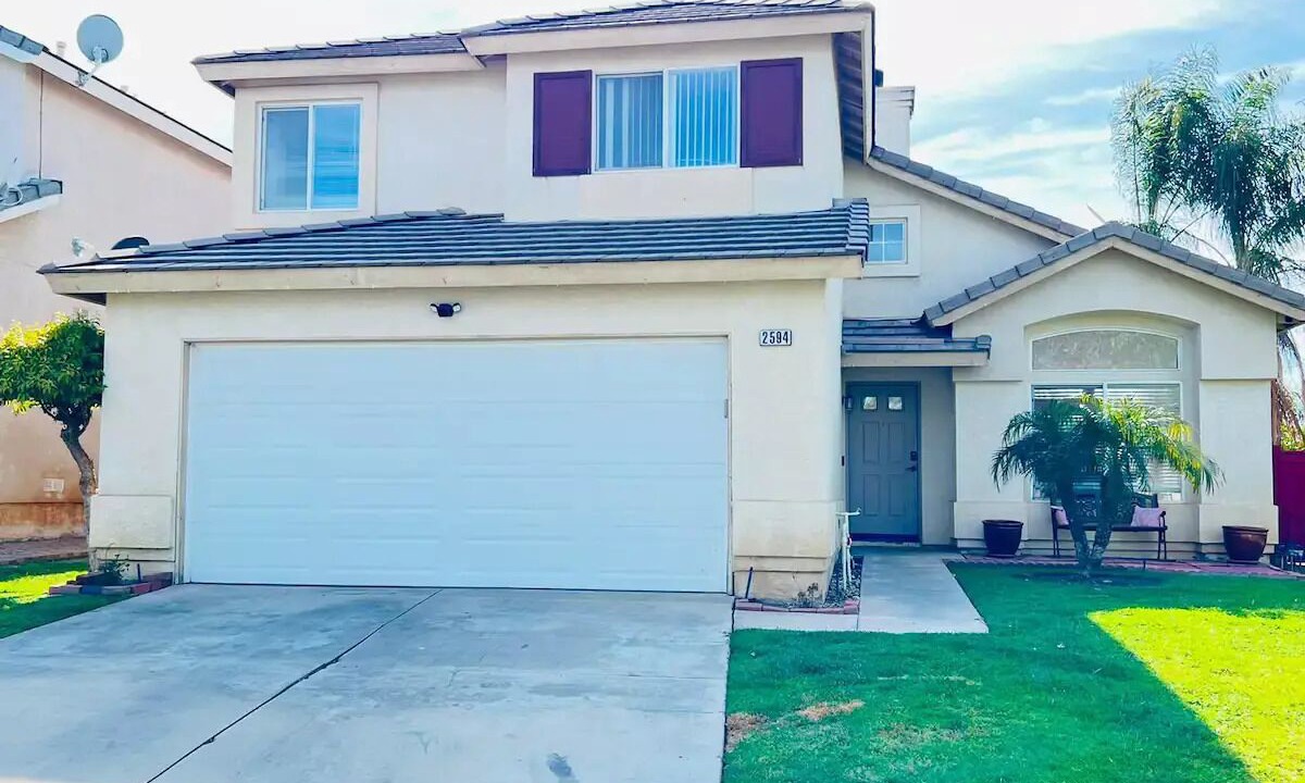Photo of Outdoor in Corona