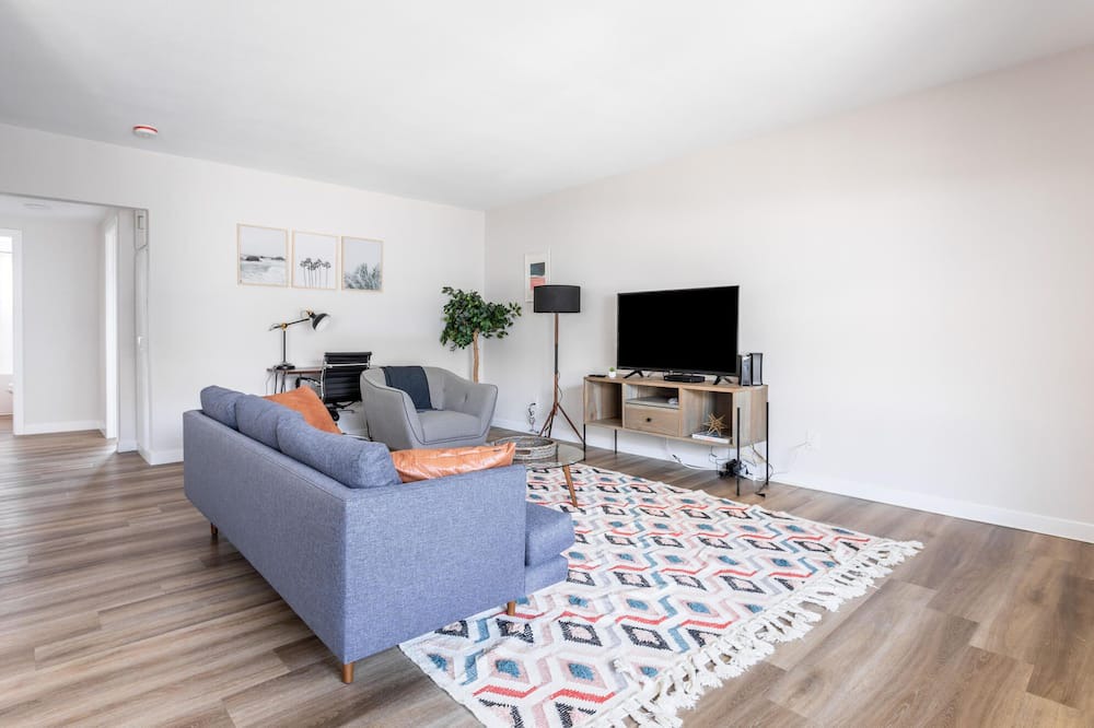 Photo of Livingroom in South Redondo