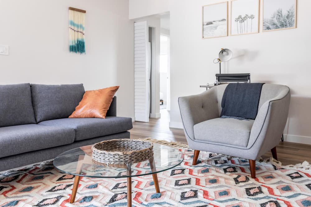 Photo of Livingroom in South Redondo