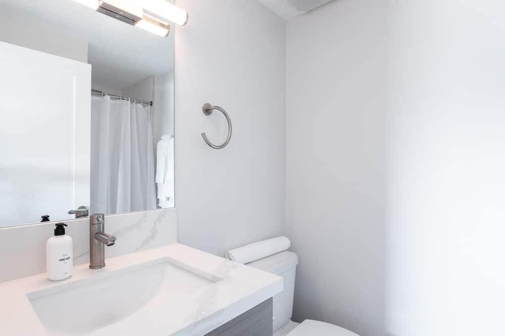 Photo of Bathroom in South Redondo