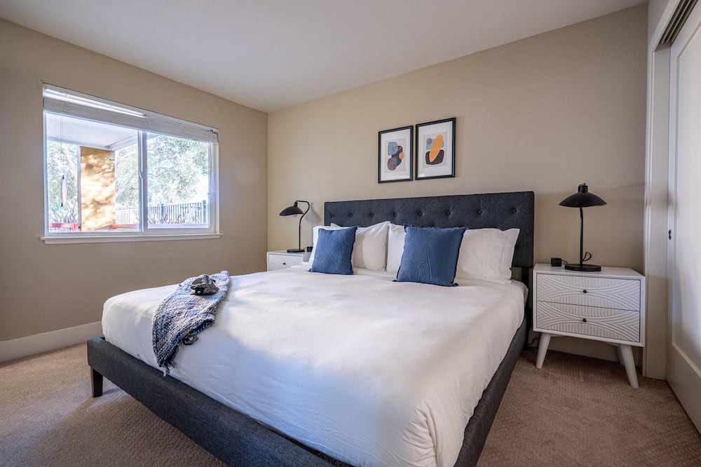Photo of Bedroom in East San Mateo