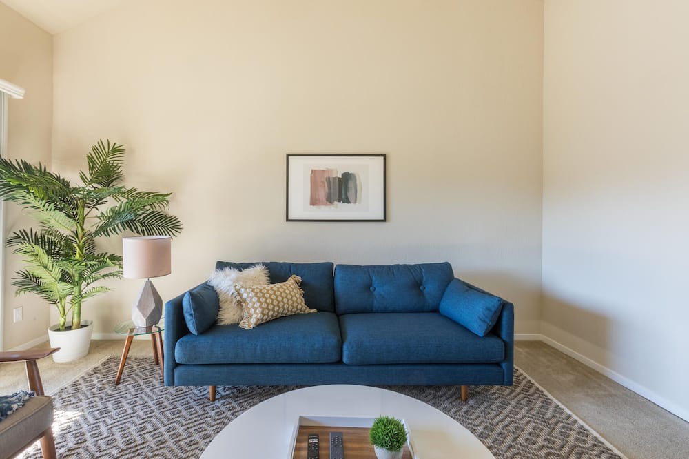 Photo of Livingroom in San Rafael