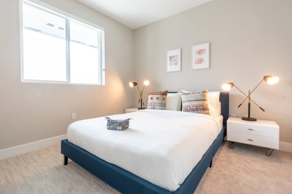 Photo of Bedroom in Airport Area