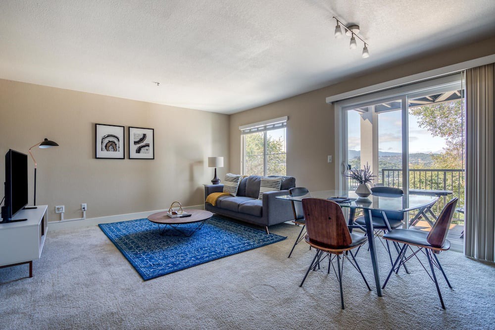 Photo of Livingroom in San Rafael