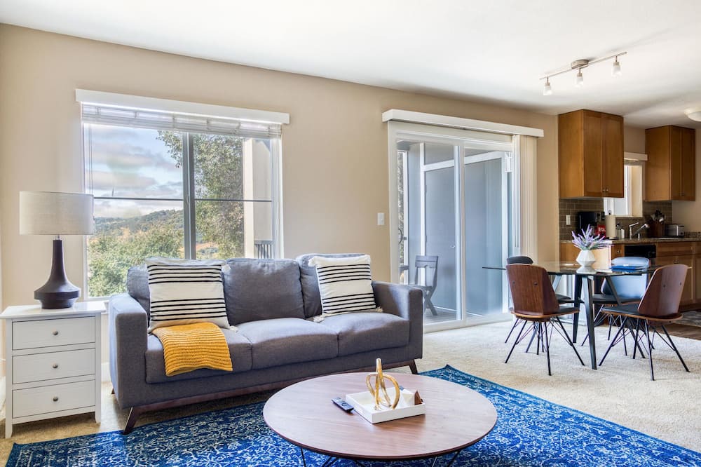 Photo of Livingroom in San Rafael