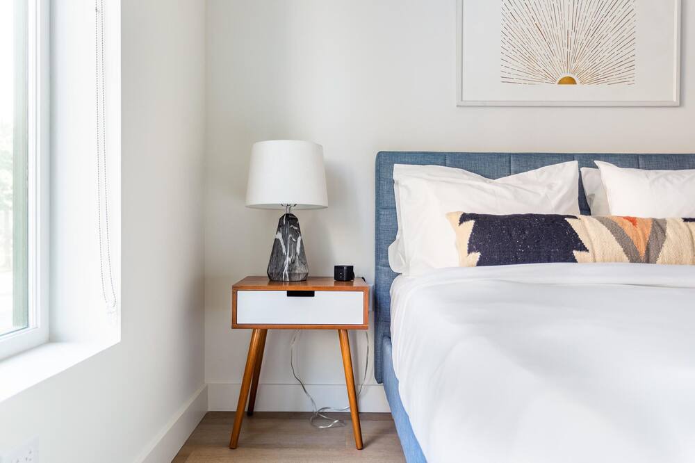 Photo of Bedroom in Westlake