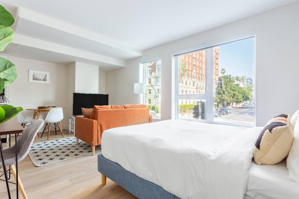 Photo of Bedroom in Westlake