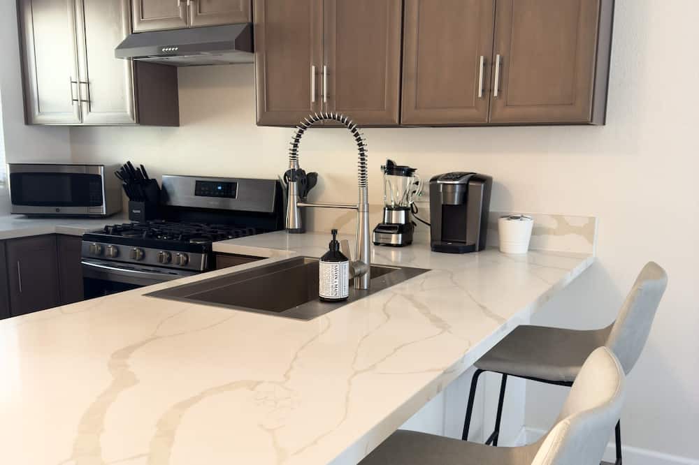 Photo of Kitchen in Anaheim Colony Historic District