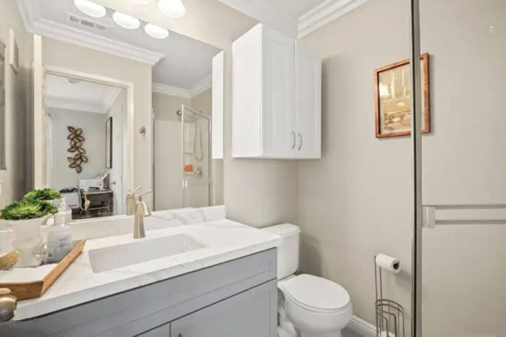 Photo of Bathroom in Sky Ranch