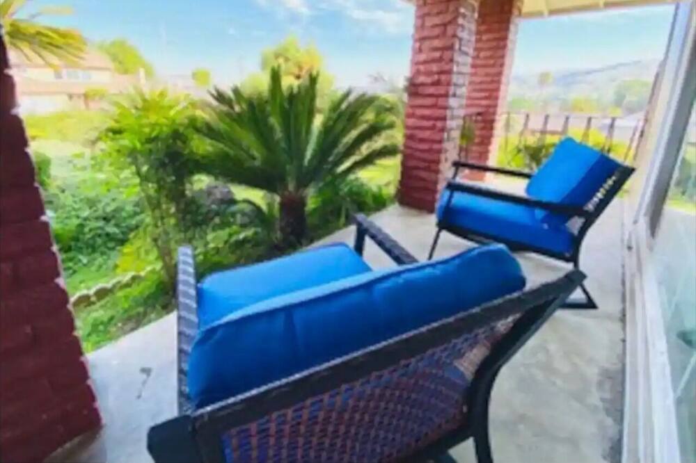 Photo of Patio Balcony in Rowland Heights