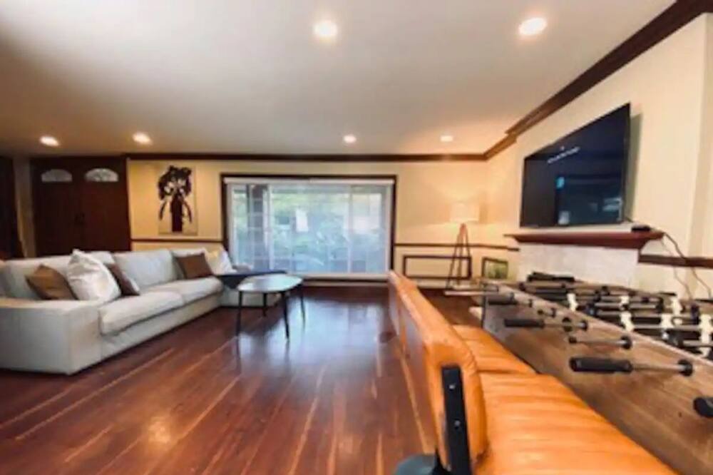 Photo of Livingroom in Rowland Heights