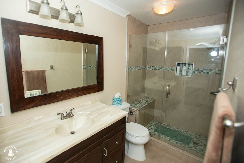 Photo of Bathroom in Azusa