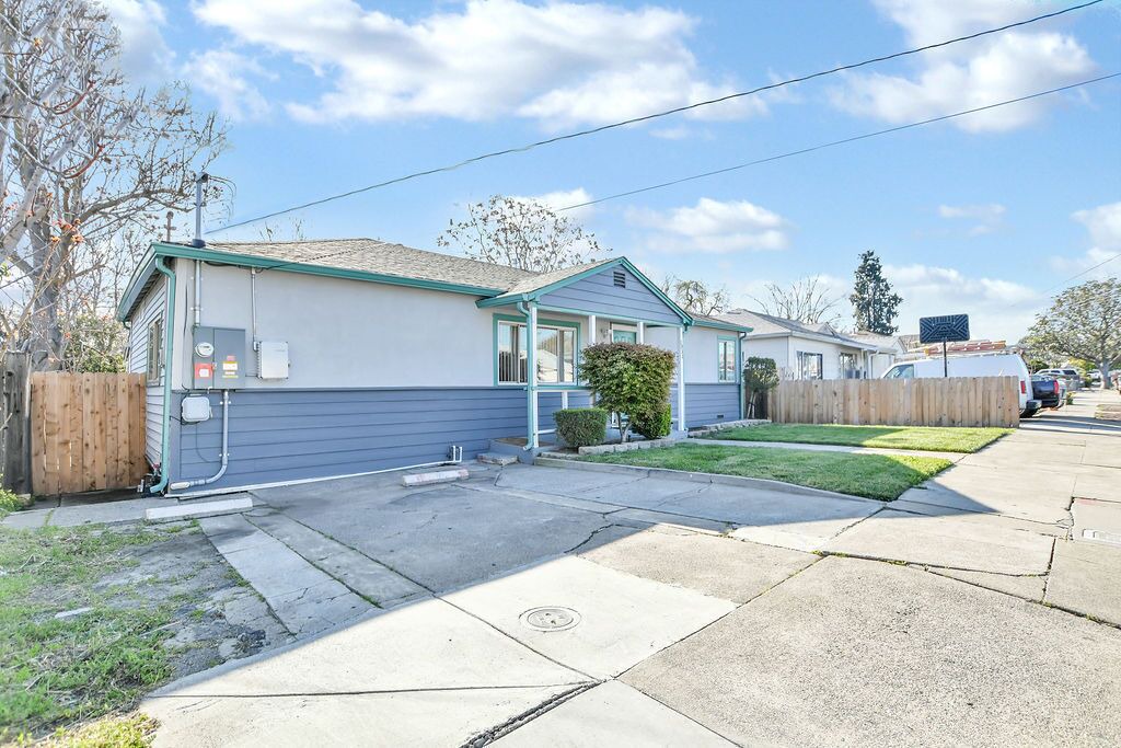Photo of Outdoor in Antioch