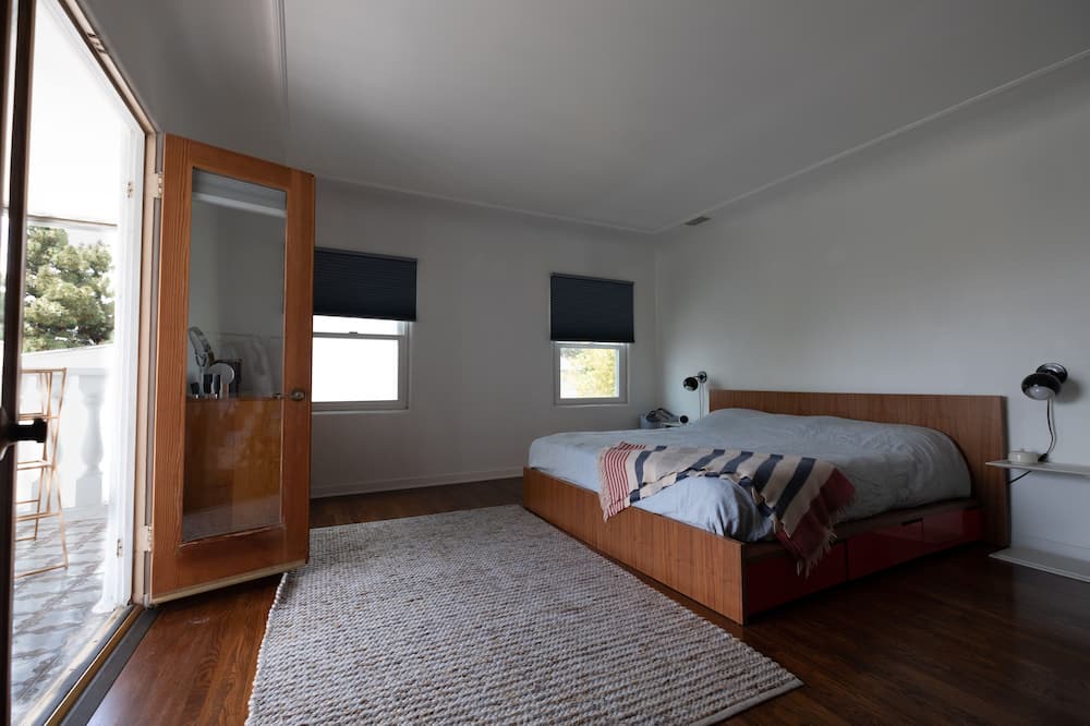 Photo of Bedroom in Los Feliz