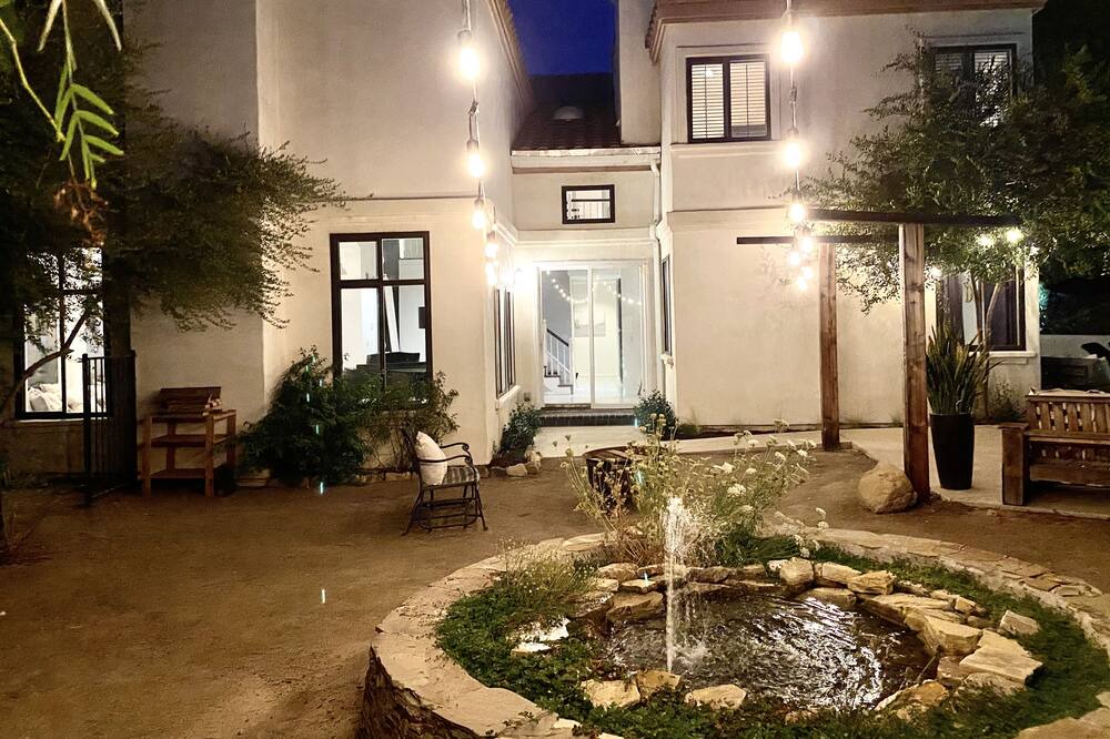 Photo of Outdoor in Agoura Hills