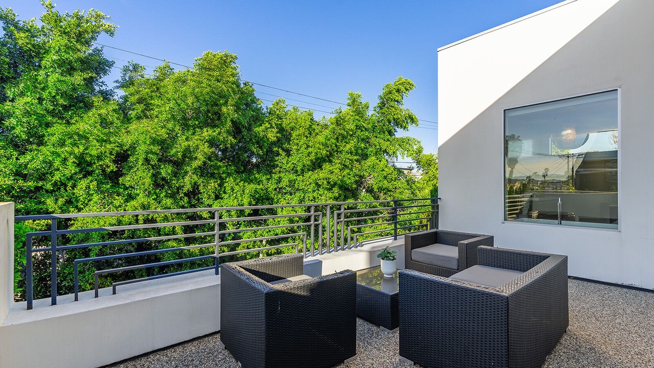 Photo of Patio Balcony in La Brea