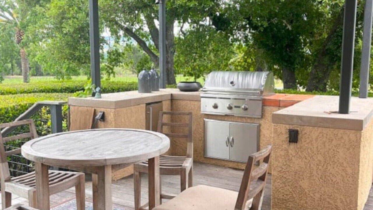 Photo of Outdoor in Oakville