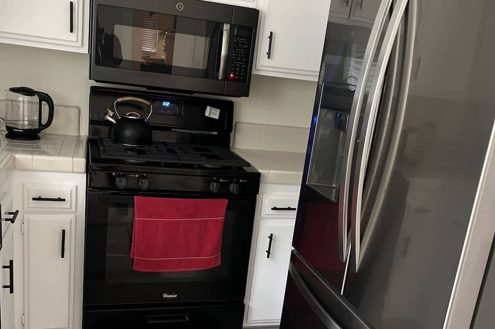 Photo of Kitchen in Sylmar