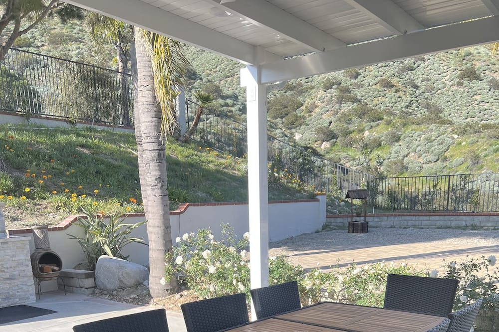 Photo of Outdoor in Sylmar