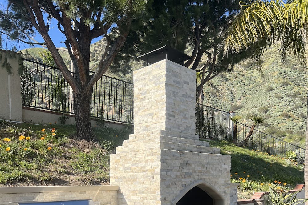 Photo of Outdoor in Sylmar