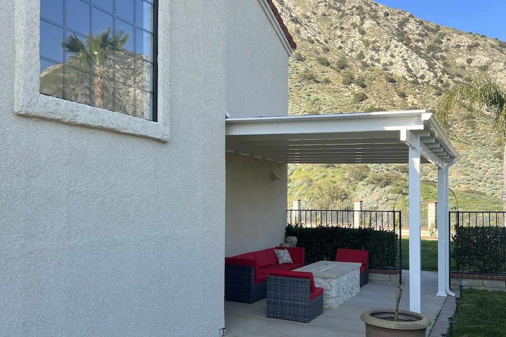 Photo of Outdoor in Sylmar