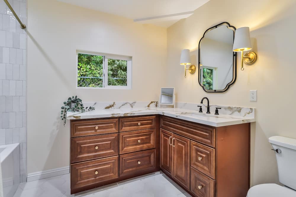 Photo of Bathroom in Simi Valley