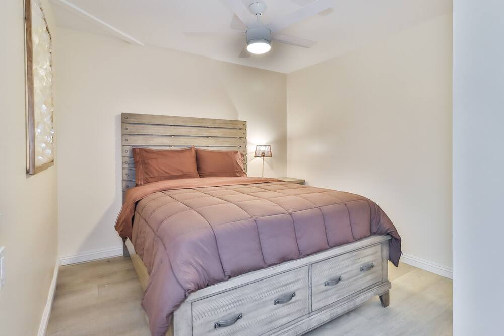 Photo of Bedroom in Simi Valley