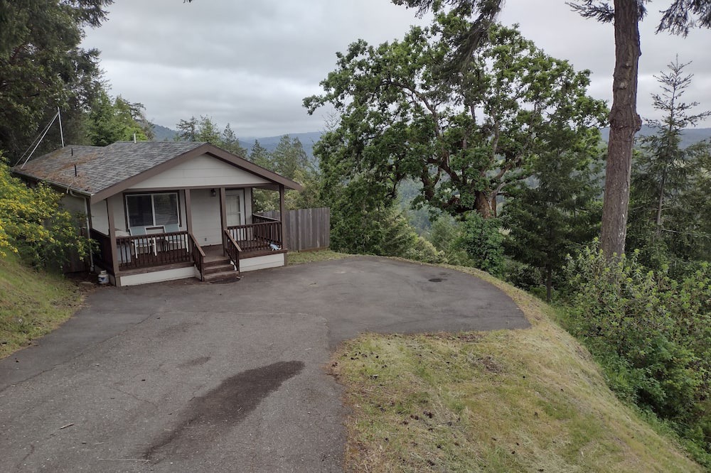 Photo of Outdoor in Benbow