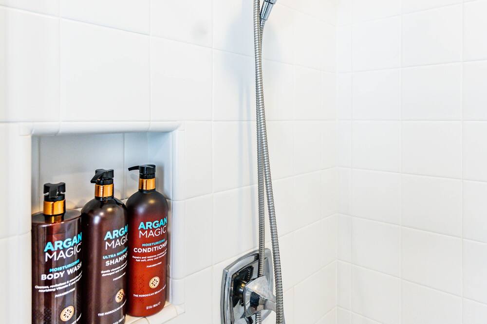 Photo of Bathroom in Portola Springs