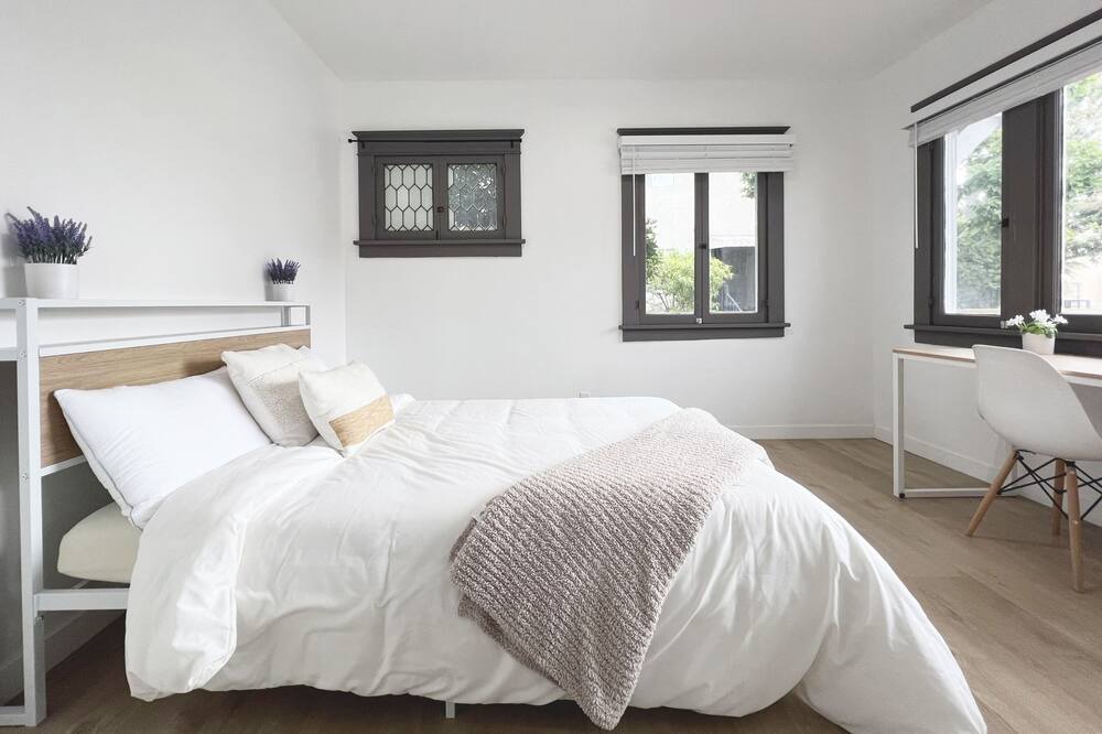 Photo of Bedroom in Alhambra