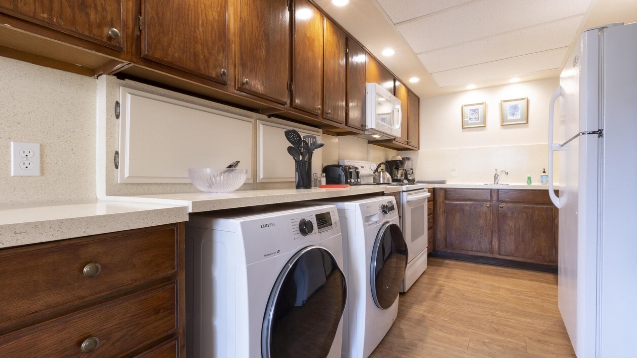 Photo of Kitchen in Canyon Corridor