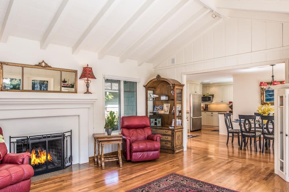 Photo of Livingroom in Hatton Fields