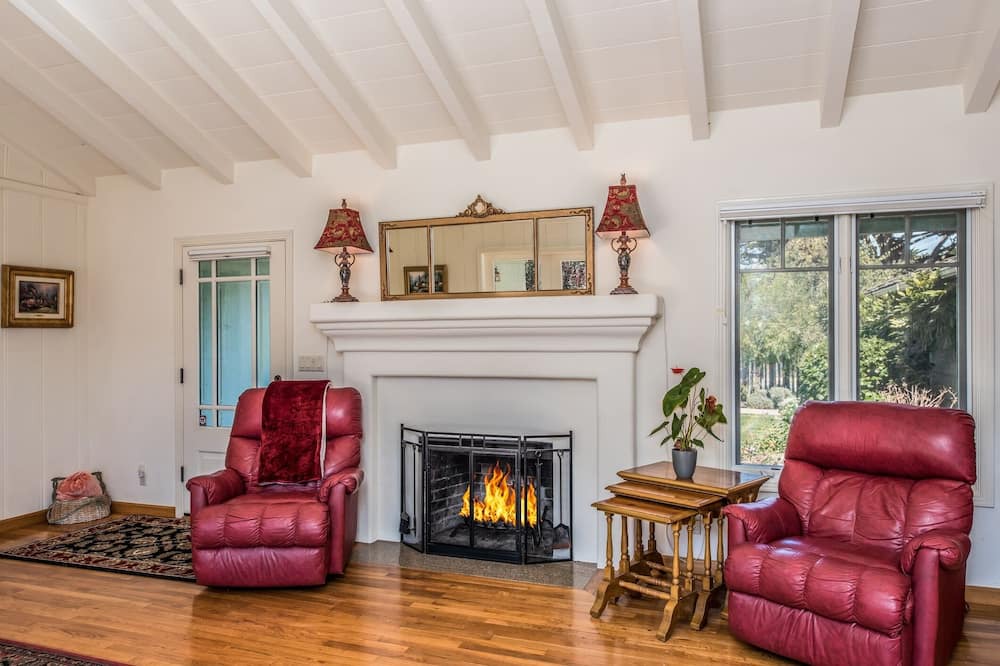 Photo of Livingroom in Hatton Fields
