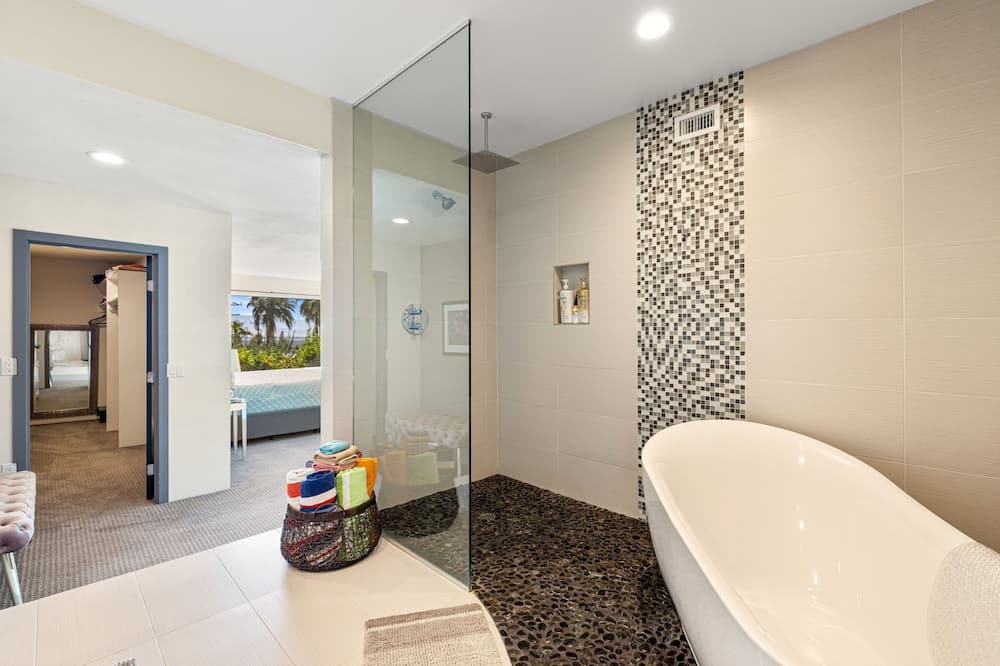 Photo of Bathroom in Little Tuscany