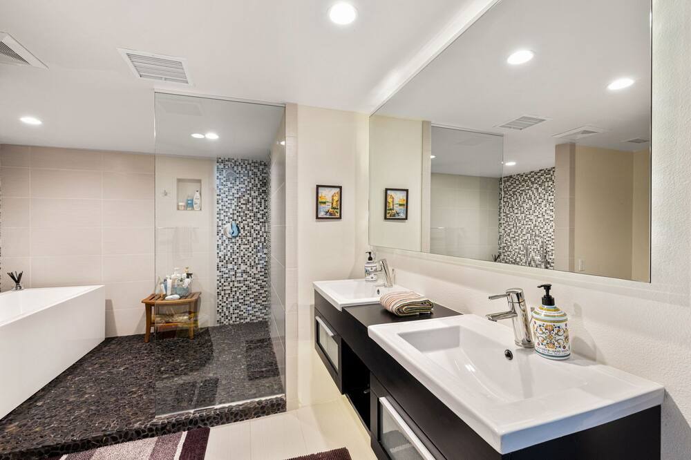 Photo of Bathroom in Little Tuscany