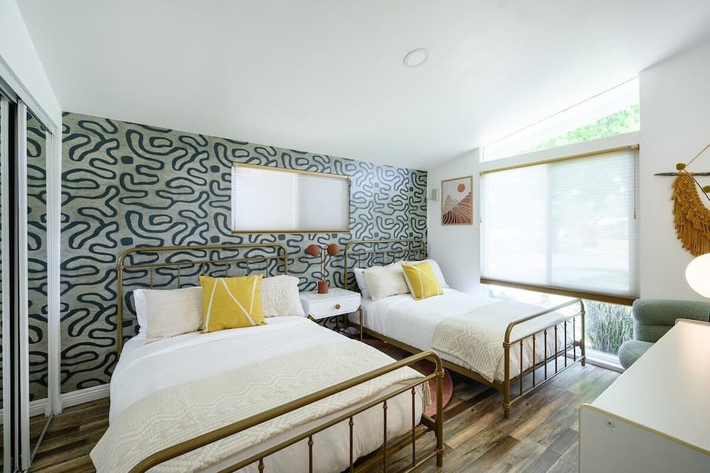 Photo of Bedroom in Canoga Park