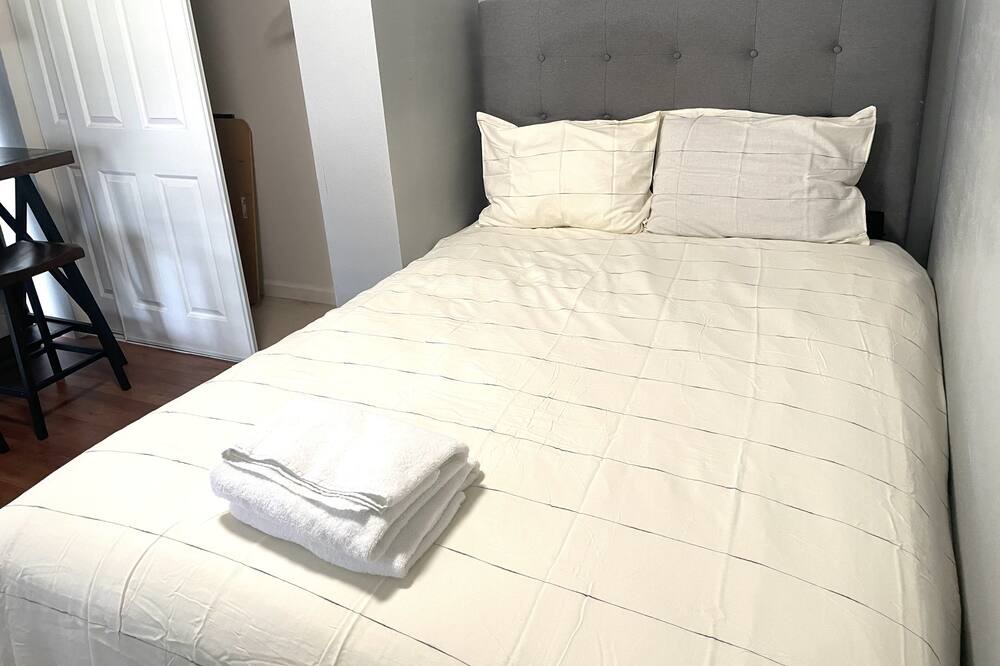 Photo of Bedroom in Arcadia