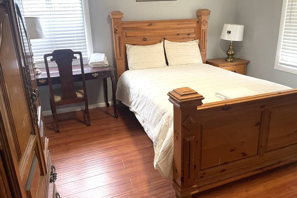 Photo of Bedroom in Arcadia