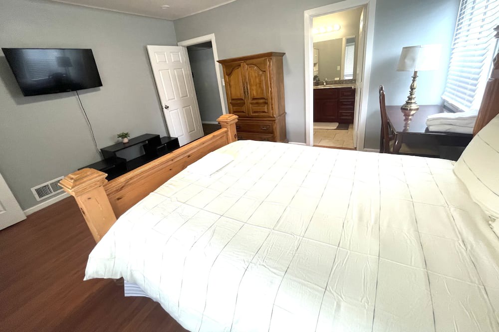 Photo of Bedroom in Arcadia
