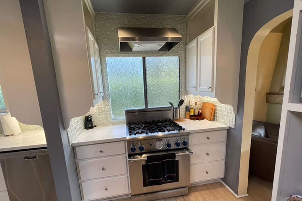 Photo of Kitchen in Lamanda Park